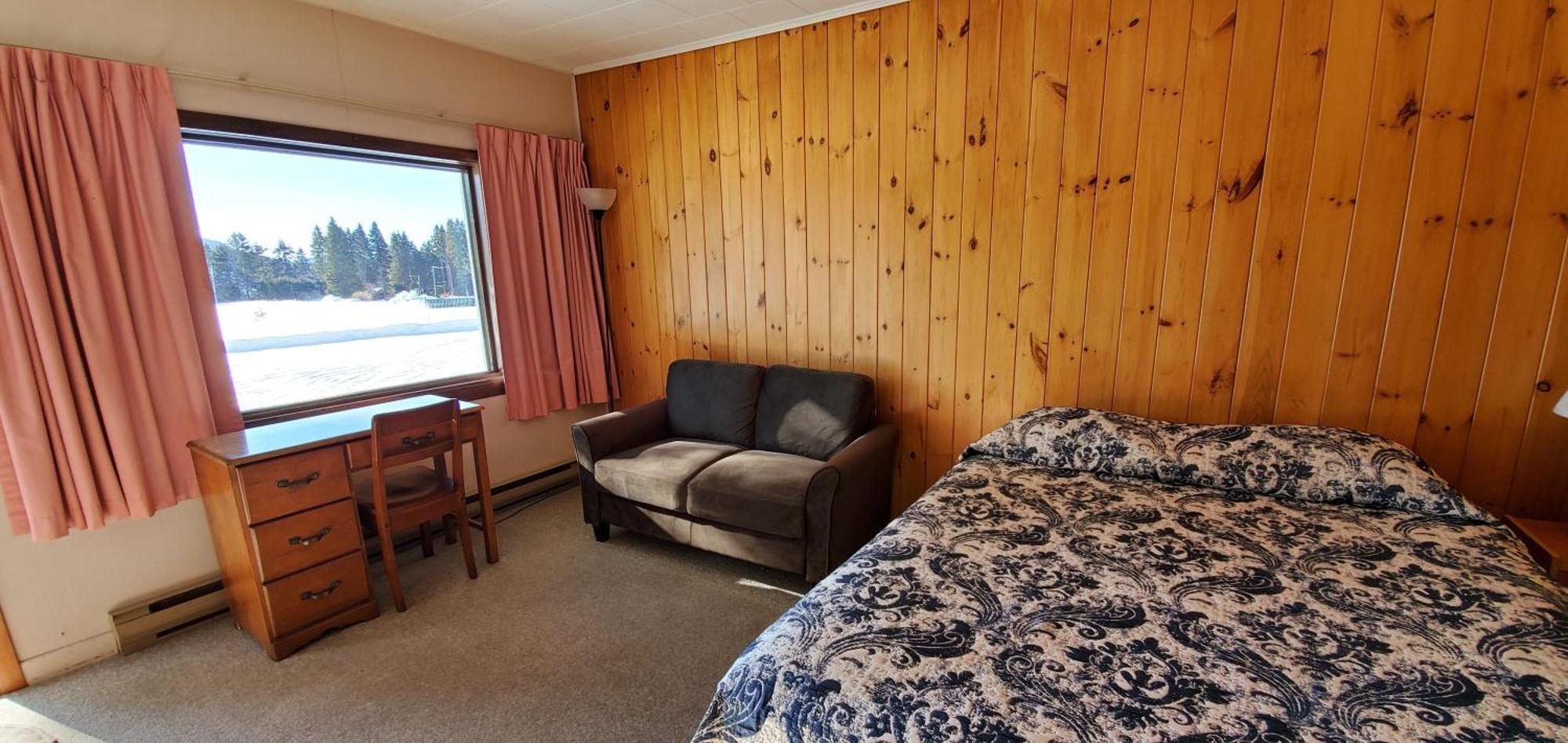 Motel Le Fleuron Сен-Дона-де-Монкальм Экстерьер фото