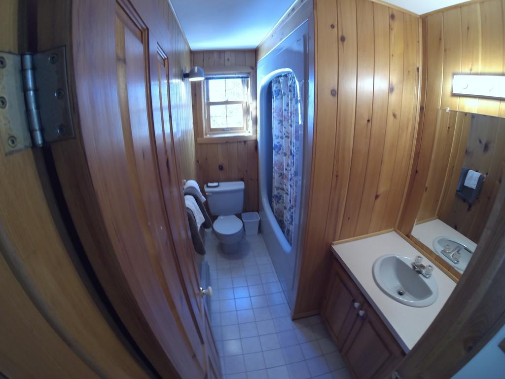 Motel Le Fleuron Сен-Дона-де-Монкальм Номер фото