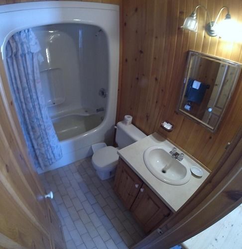 Motel Le Fleuron Сен-Дона-де-Монкальм Экстерьер фото